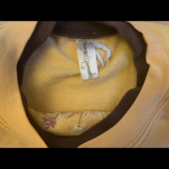 Vintage Tree Grandma Crewneck Sweater - Picture 4 of 5